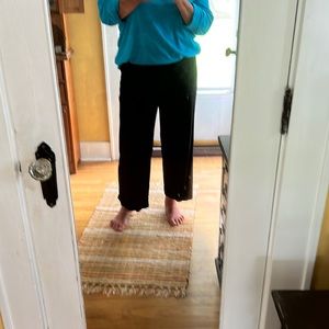 Full leg crop pant size L